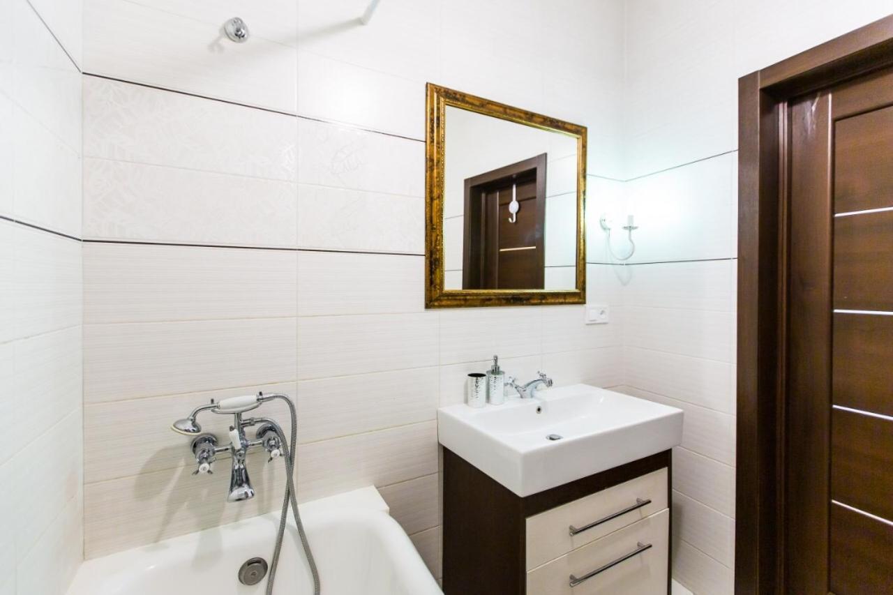 Miamo Apart Гнатюка 18 Lviv Exterior foto