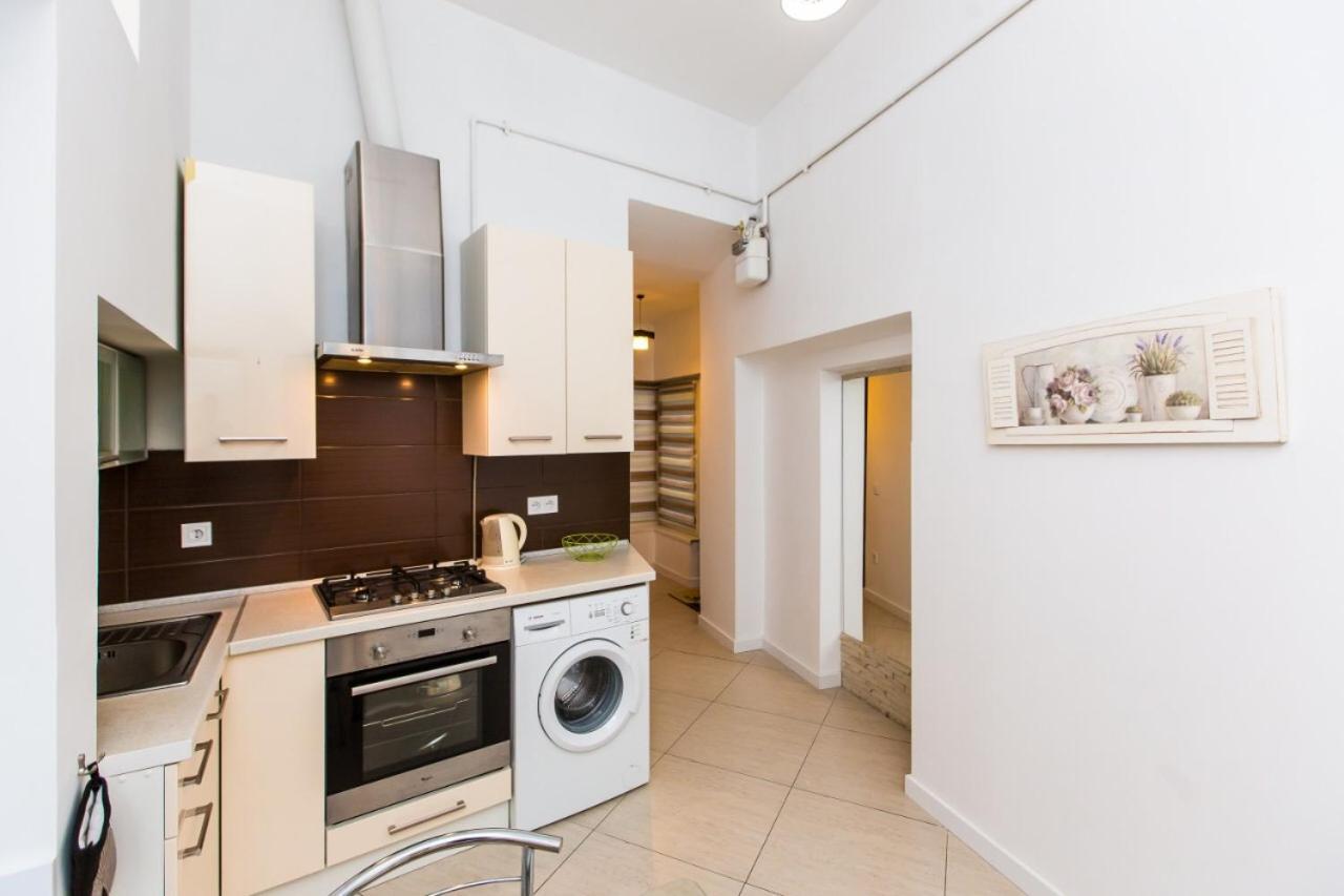 Miamo Apart Гнатюка 18 Lviv Exterior foto